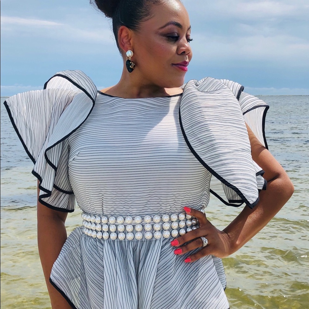 Pretty & Frilly Peplum-Top